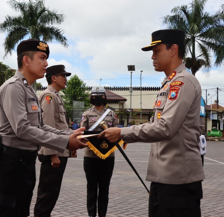 Upacara HKN, 44 Personel Polres Malang Terima Penghargaan Anggota Berprestasi