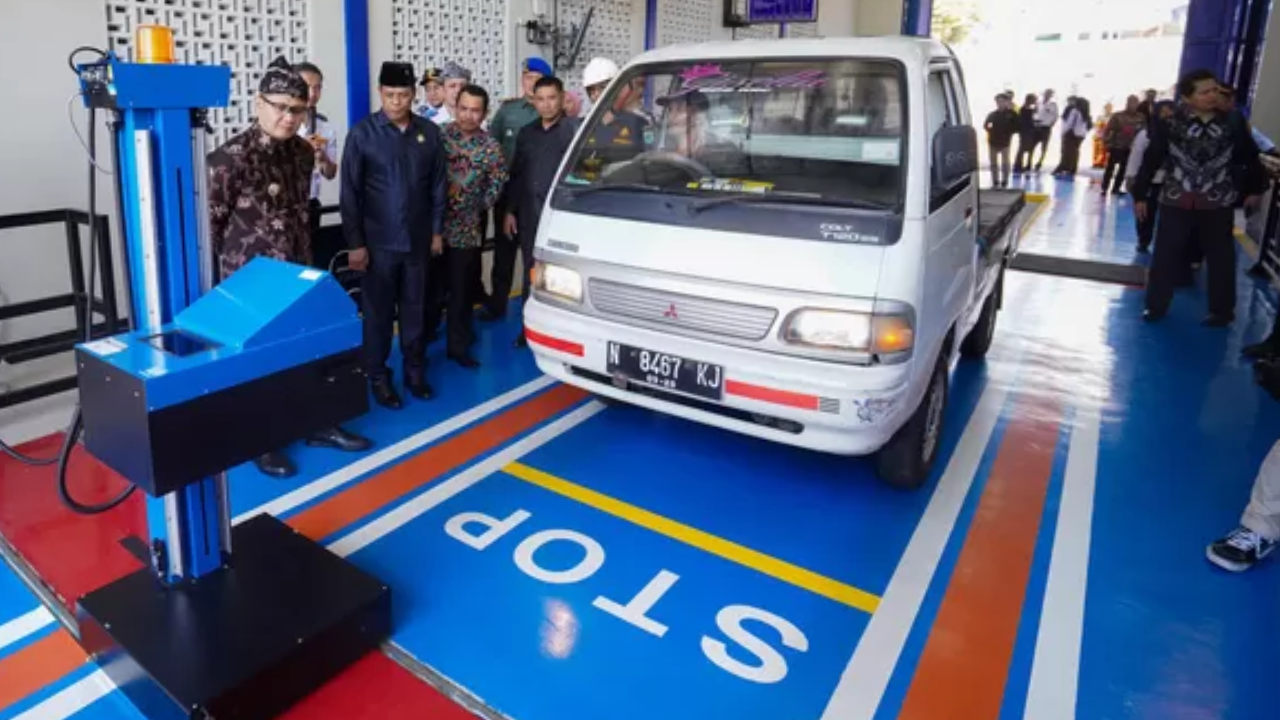 Inovasi Baru, Pemkot Batu Launching UPT Pengujian Kendaraan Bermotor dengan Sistem Multiline